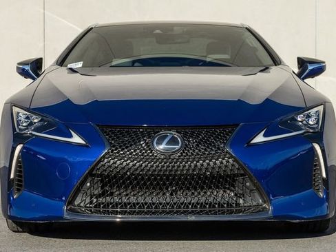 Used 2025 Lexus LC 500 Coupe image 2