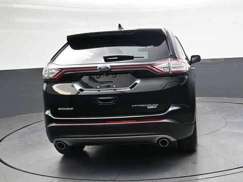 Used 2017 Ford Edge Titanium AWD/4WD image 4