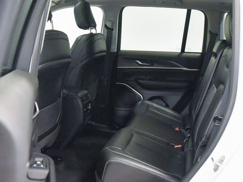 Used 2022 Jeep Grand Cherokee Limited 4xe image 4