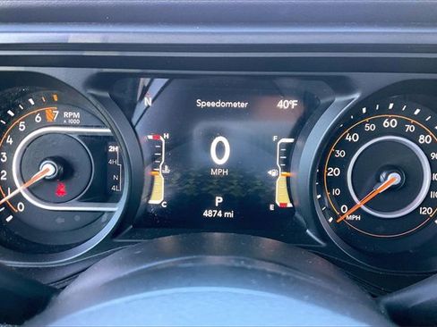 Used 2025 Jeep Gladiator Rubicon w/ Convenience Group image 22