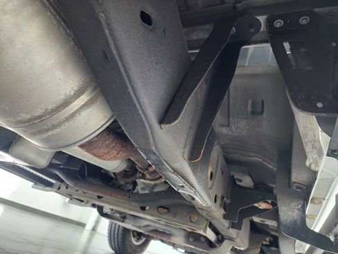 Used 2022 Chevrolet Silverado 2500 LT w/ Convenience Package image 23