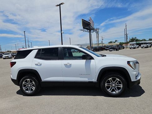 New 2026 GMC Terrain Elevation FWD image 6