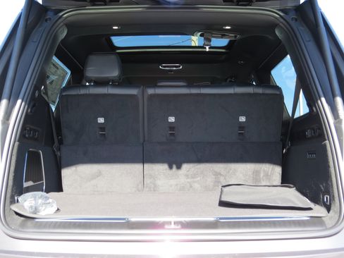 New 2026 Jeep Grand Wagoneer Summit image 14