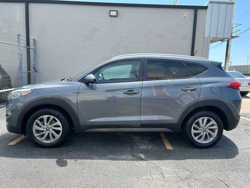Used 2016 Hyundai Tucson SE w/ Option Group 02 FWD image 3