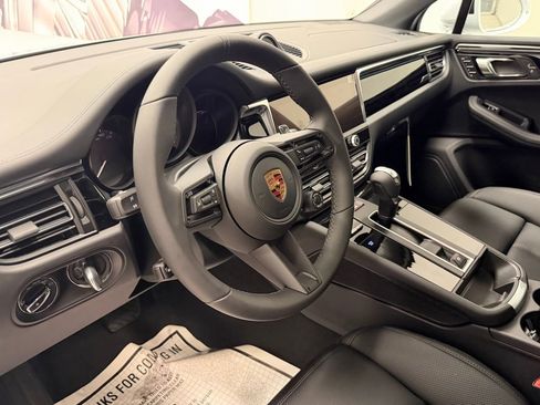 New 2026 Porsche Macan S image 4