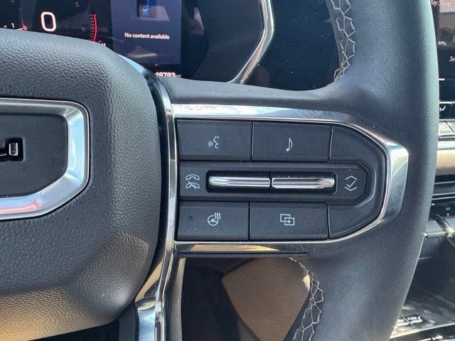 Used 2024 GMC Canyon Denali AWD/4WD image 12