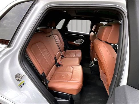 Used 2021 Audi Q3 2.0T Premium Plus w/ Premium Plus Package AWD/4WD image 24