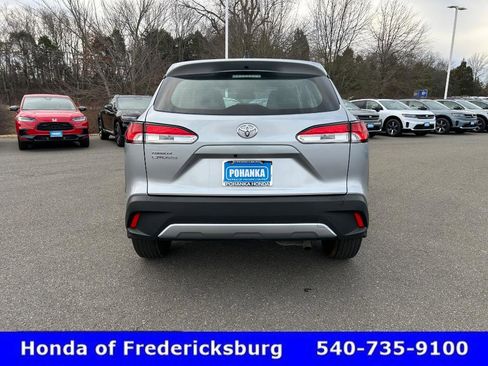 Used 2025 Toyota Corolla Cross L image 18