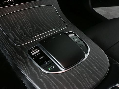 Used 2021 Mercedes-Benz E 350 Sedan image 15