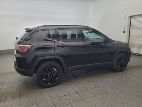 Used 2018 Jeep Compass Latitude w/ Popular Equipment Group AWD/4WD image 10