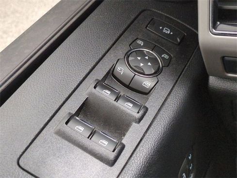 Used 2020 Ford F250 Lariat w/ Lariat Value Package image 23