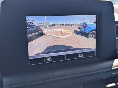 Used 2023 Chevrolet Suburban LS RWD image 12