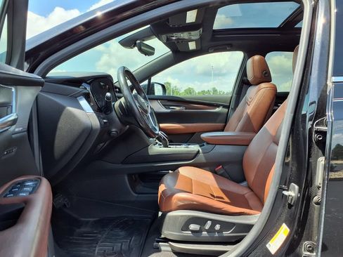 Used 2020 Cadillac XT5 Premium Luxury FWD image 26