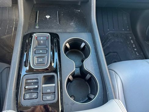 Used 2025 Honda Pilot EX-L image 15