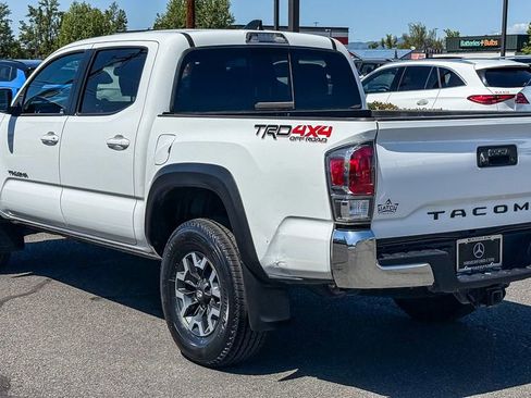 Used 2023 Toyota Tacoma TRD Off-Road AWD/4WD image 8