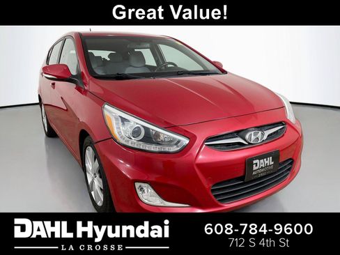 Used 2014 Hyundai Accent SE FWD image 1