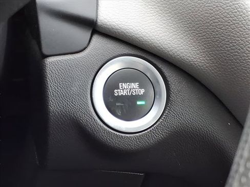 Used 2023 Chevrolet Equinox LS w/ LS Convenience Package image 28