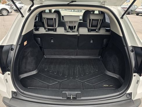 Used 2020 Honda HR-V LX image 27