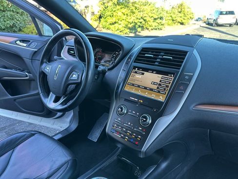 Used 2019 Lincoln MKC Reserve w/ MKC Climate Package image 25