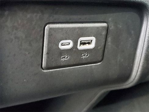 Used 2024 Chevrolet Blazer LT w/ Midnight/Sport Edition image 10