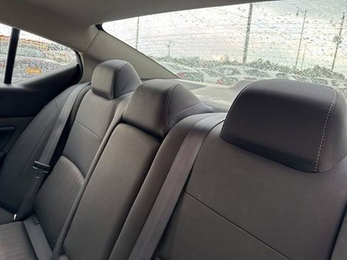 Used 2024 Nissan Altima 2.5 SV image 22