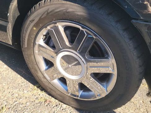 Used 2005 Ford Thunderbird image 10