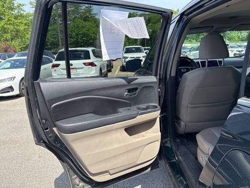 Used 2016 Honda Pilot EX-L image 11