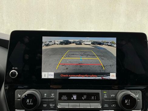 Used 2025 Toyota Grand Highlander FWD image 34