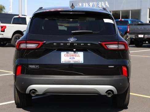 Used 2025 Ford Escape SE w/ PHEV Premium Package FWD image 6