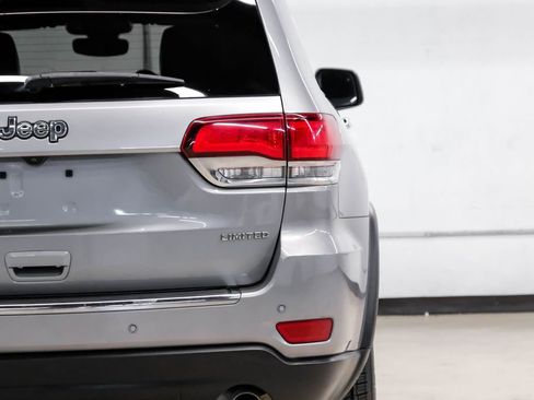 Used 2021 Jeep Grand Cherokee Limited AWD/4WD image 56