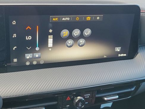 New 2026 Nissan Kicks SR w/ SR Premium Package AWD/4WD image 33