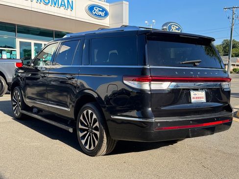 Used 2022 Lincoln Navigator L Reserve AWD/4WD image 4