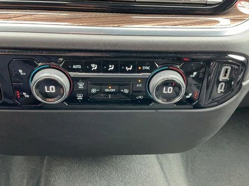 Used 2025 Chevrolet Silverado 1500 LT AWD/4WD image 22