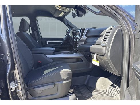 New 2026 RAM 2500 Big Horn AWD/4WD image 26