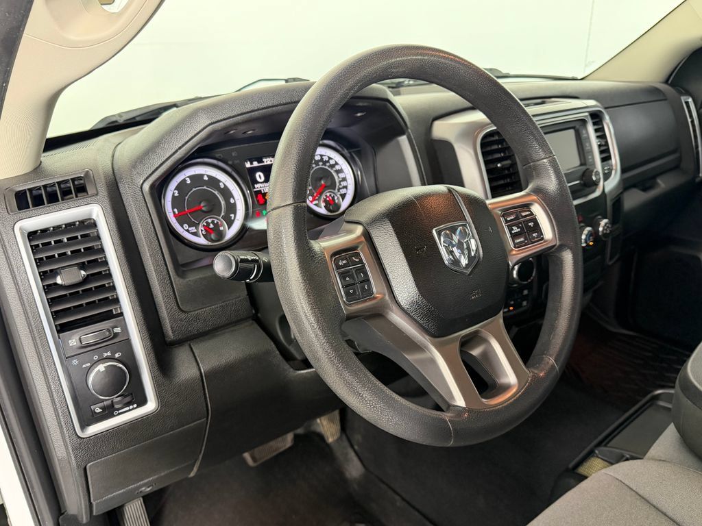 Used 2021 RAM 1500 Classic SLT AWD/4WD image 13