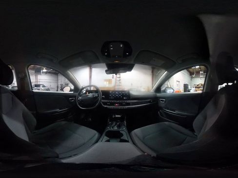 Used 2025 Kia K4 FWD image 41