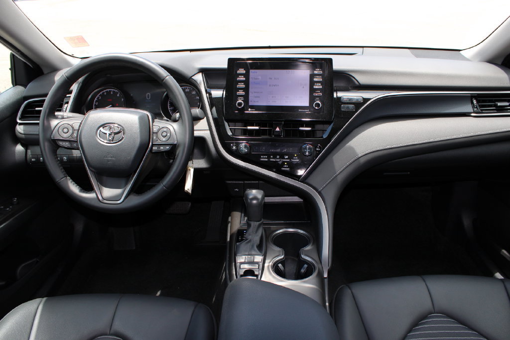 Used 2023 Toyota Camry SE AWD/4WD image 13