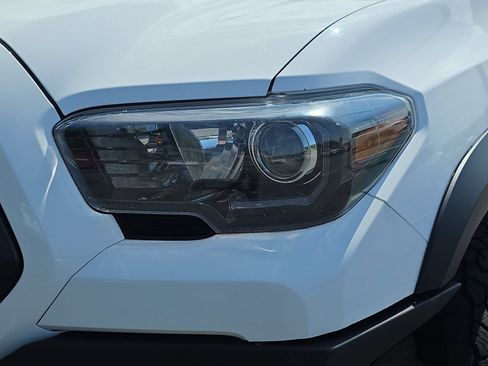 Used 2019 Toyota Tacoma TRD Pro AWD/4WD image 31