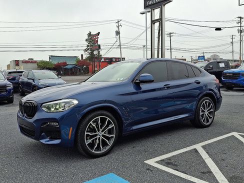 Used 2021 BMW X4 xDrive30i w/ M Sport Package image 3