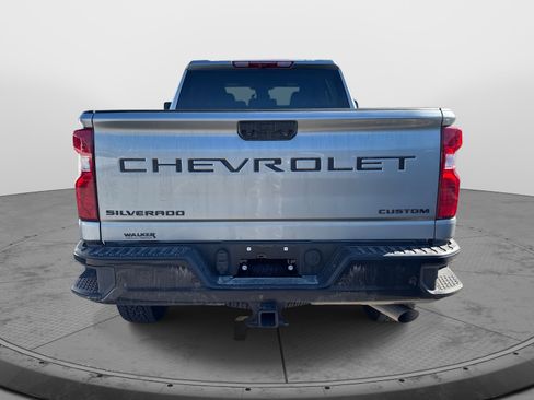 Used 2025 Chevrolet Silverado 2500 Custom w/ Custom Value Package image 7
