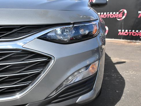 Used 2024 Chevrolet Malibu LT FWD image 11