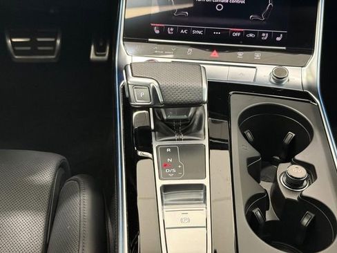 Used 2022 Audi RS 6 AWD/4WD image 11