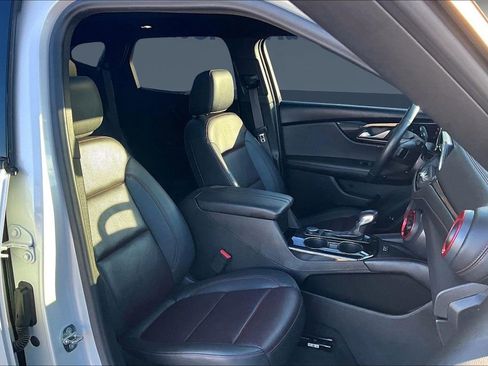 Used 2022 Chevrolet Blazer RS w/ Enhanced Convenience Package image 30