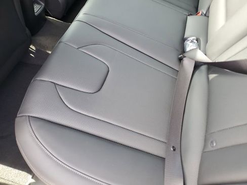 New 2026 Hyundai Elantra Limited FWD image 14