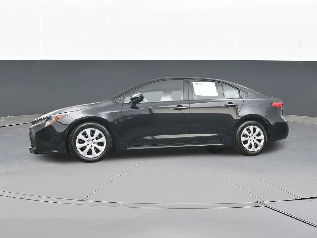 Used 2026 Toyota Corolla LE FWD image 53