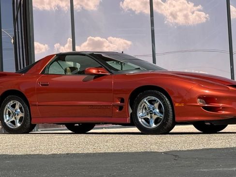 Used 2002 Pontiac Firebird Formula image 15