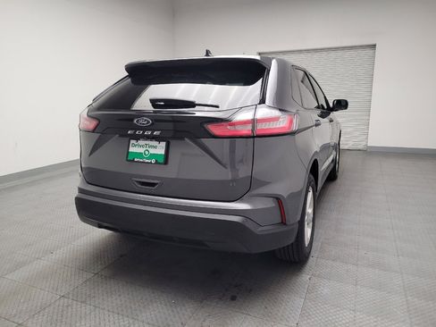 Used 2021 Ford Edge SE image 7