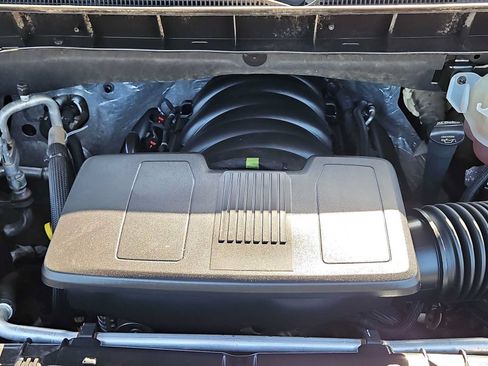 Used 2025 Chevrolet Silverado 1500 RST w/ Redline Edition AWD/4WD image 13