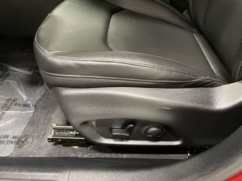 Used 2024 Jeep Compass Limited image 20