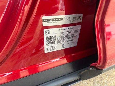 New 2026 Chevrolet Traverse Z71 w/ LPO, Floor Liner Package image 21